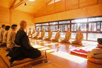 Buddhism group meditation